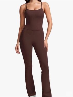 Vital Life Women’s Brown Slim Jumpsuit with Spaghetti Straps, size Large NWT🔥